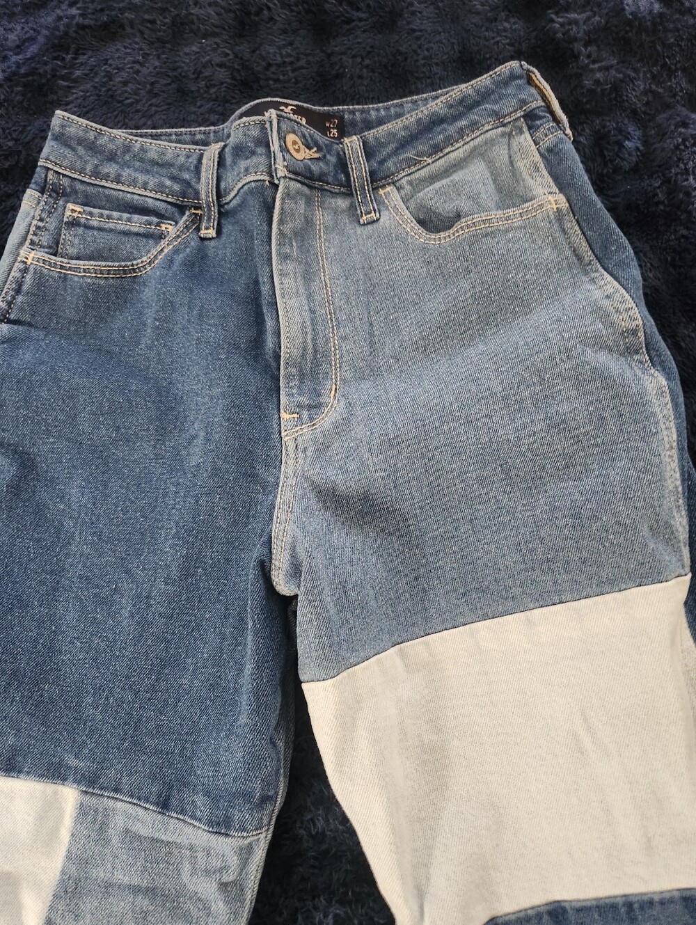 Hollister Ultra High Rise Patchwork Mom Jeans - Picture 6 of 10